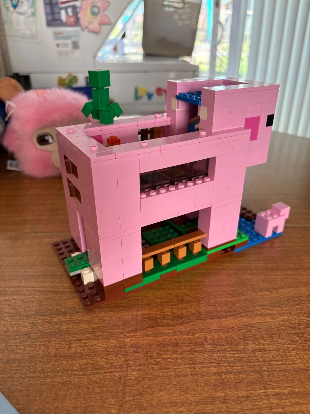 Lego Minecraft Retired 21170 The Pig House